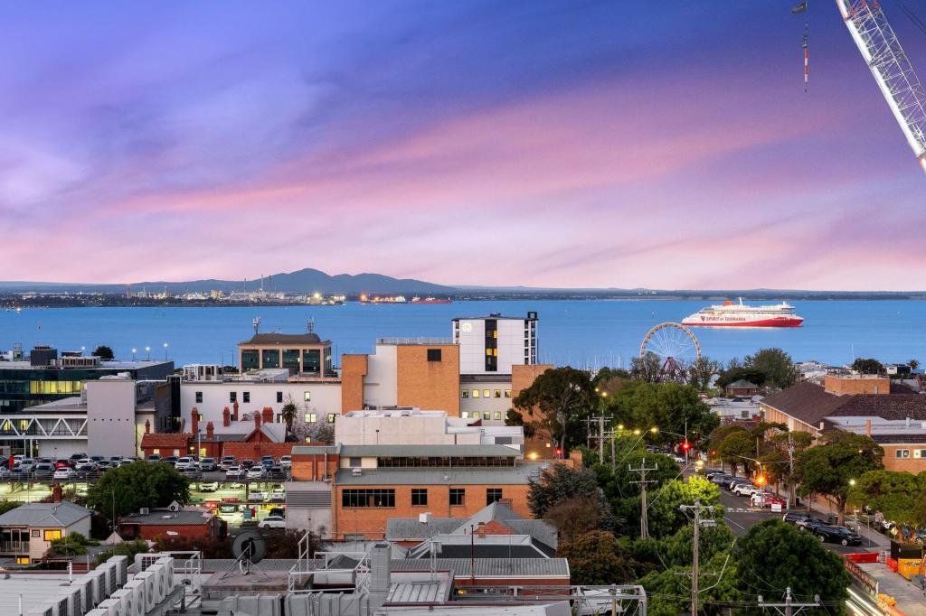 613/146 BELLERINE ST, GEELONG, VIC 3220