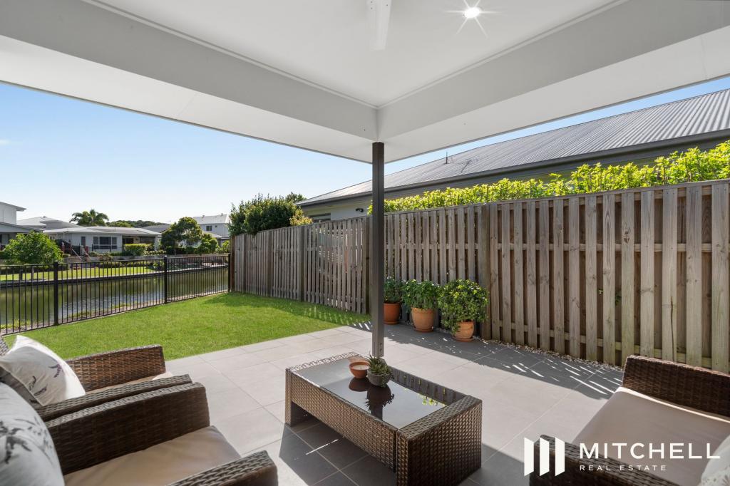 13 Keelson Cres, Hope Island, QLD 4212