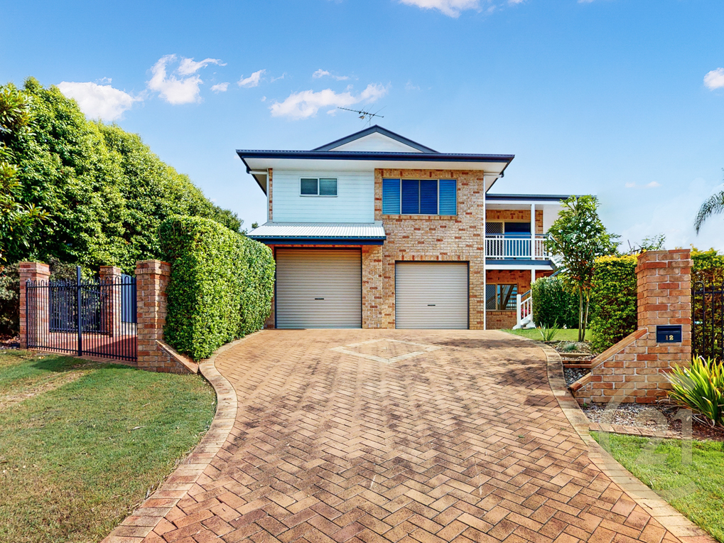 12 Woodgate Ct, Ferny Hills, QLD 4055