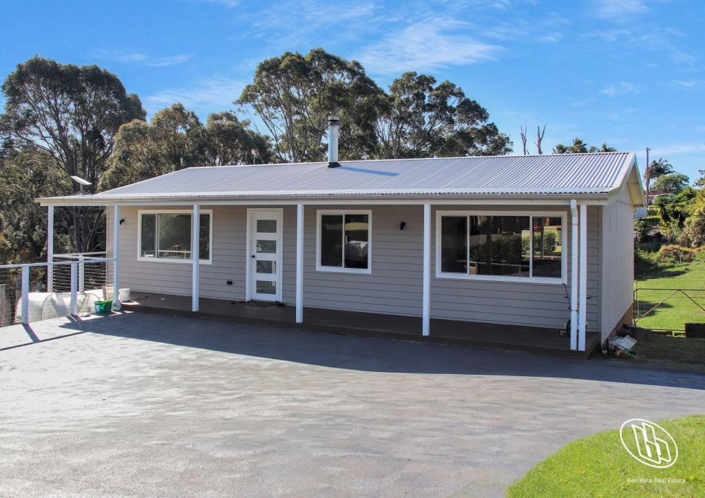 28 Thomson Pde, Dalmeny, NSW 2546