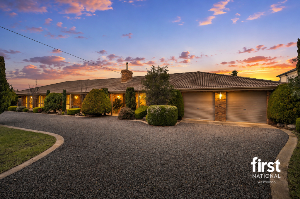 22 KINGSTON BVD, HOPPERS CROSSING, VIC 3029