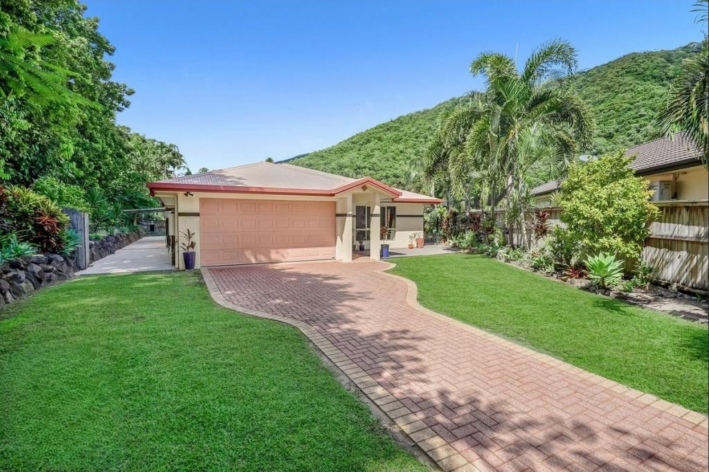 1 Sago Cl, Palm Cove, QLD 4879
