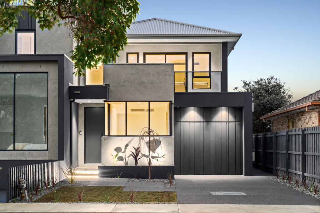 31A CIVIC PDE, SEAHOLME, VIC 3018