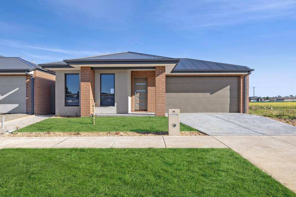 15 Luck St, Sebastopol, VIC 3356