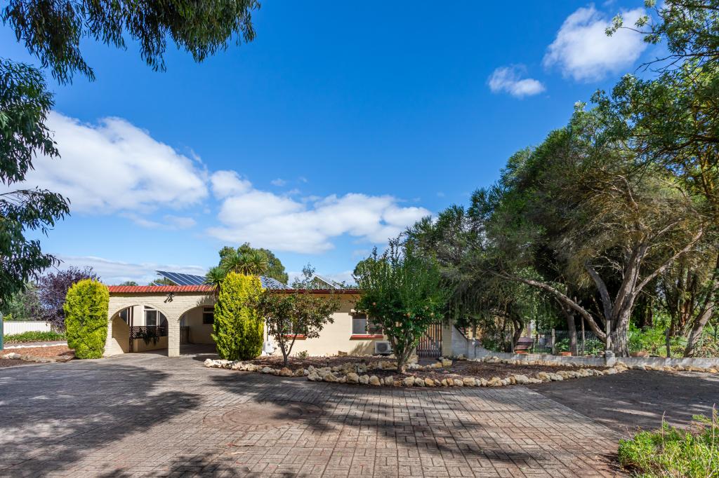 64-66 Gordon St, Naracoorte, SA 5271