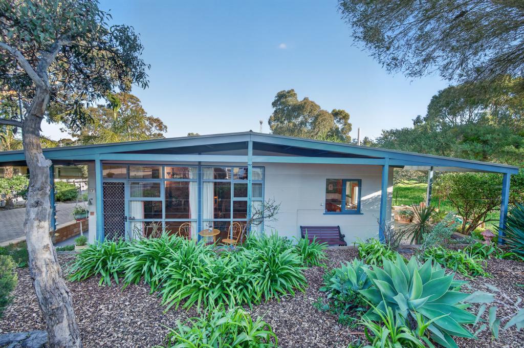 17 Folkestone Tce, Victor Harbor, SA 5211