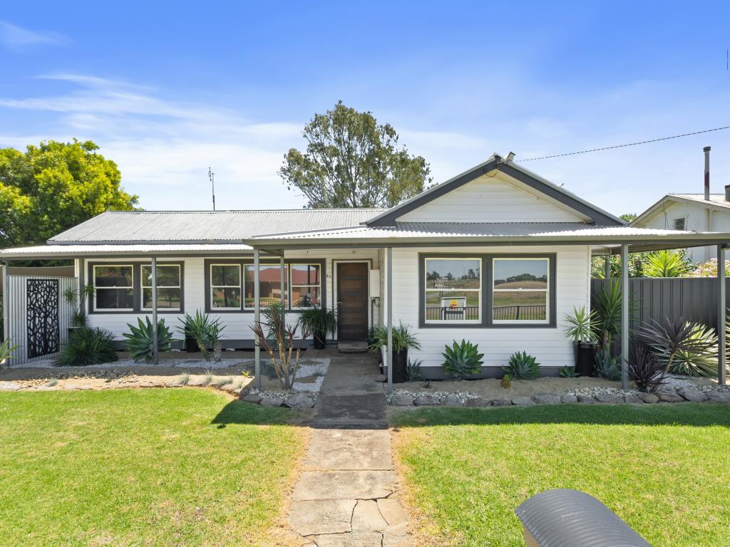 67 Howe St, Finley, NSW 2713