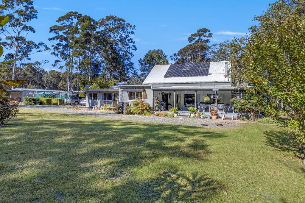 704 Smiths Creek Rd, Kundabung, NSW 2441