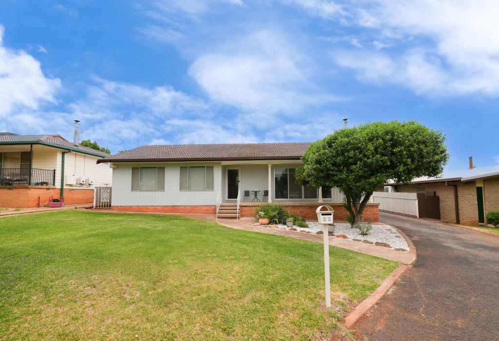 22 Hodges St, Parkes, NSW 2870