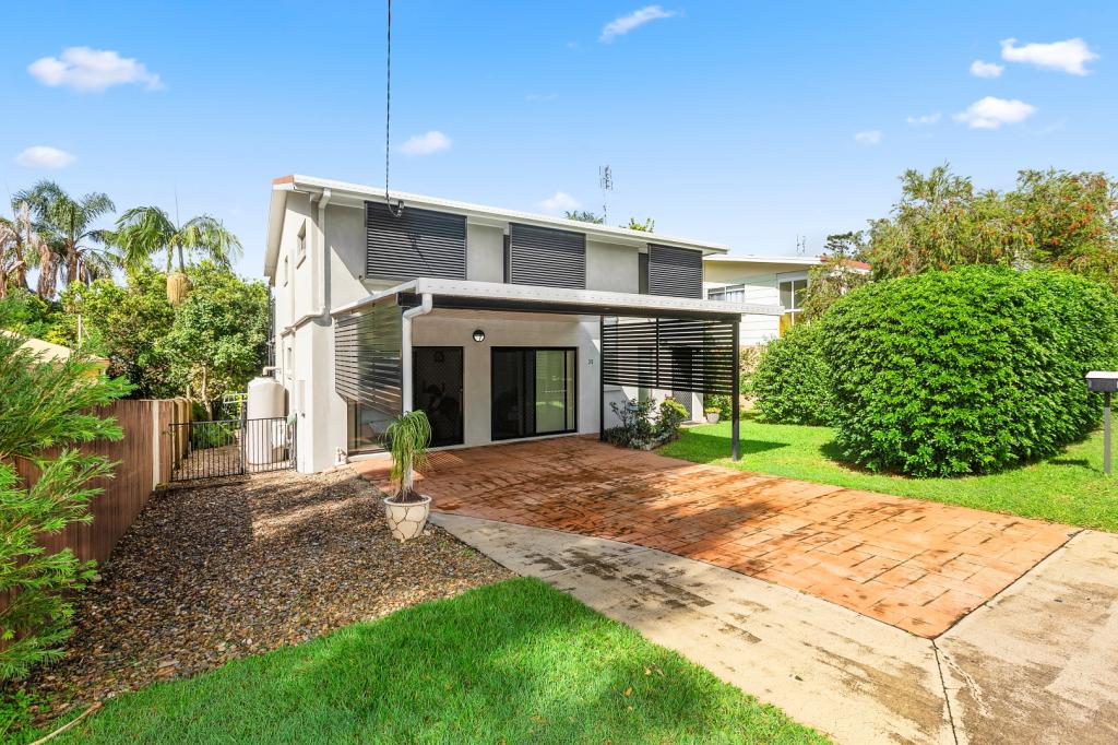 35 Centenary Cres, Maroochydore, QLD 4558