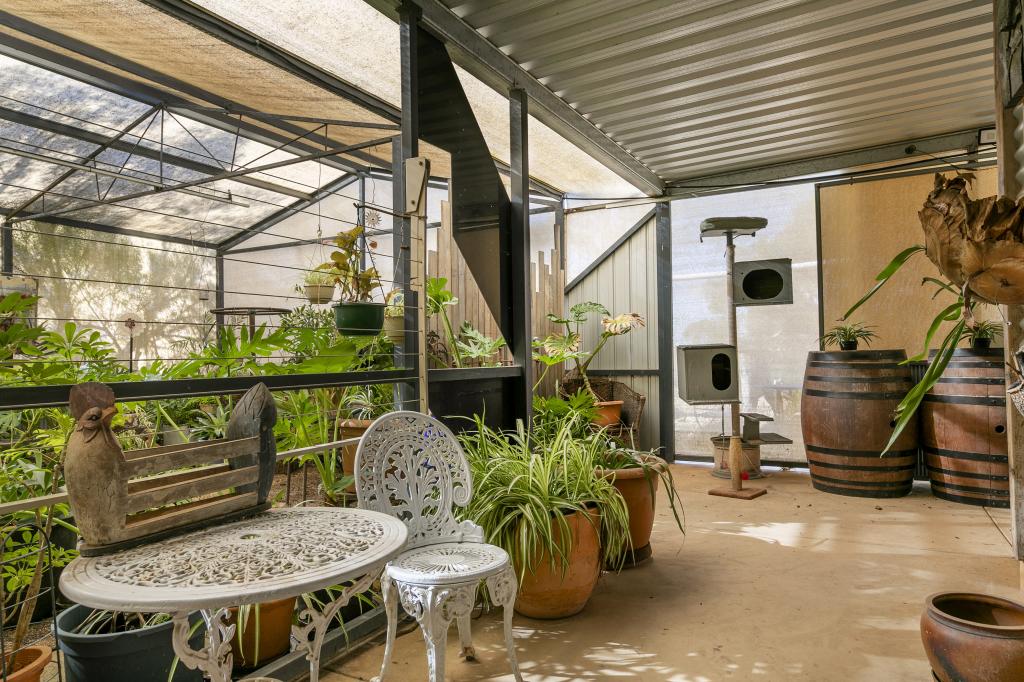 97 Holder Top Rd, Holder, SA 5330