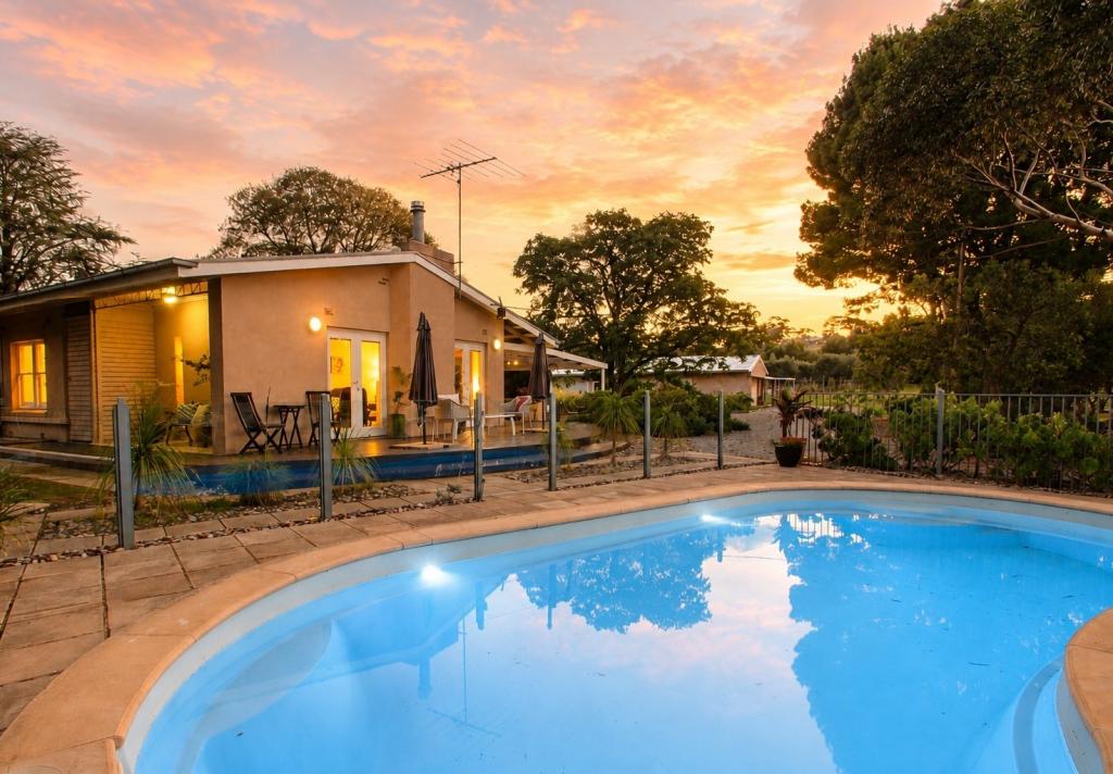 52 Sheoak Rd, Watervale, SA 5452