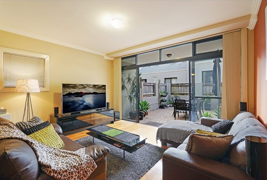 8/2a Pyrmont Bridge Rd, Camperdown, NSW 2050