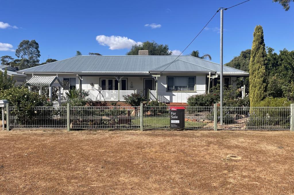 113 Melbourne Street, Moora, WA 6510 House for sale OnTheHouse