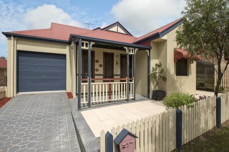 25 Creekside Dr, Springfield Lakes, QLD 4300