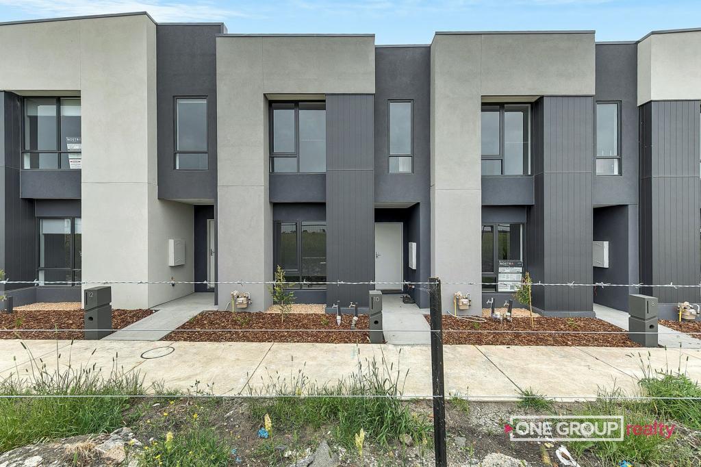 10 ZIRCON WALK, DONNYBROOK, VIC 3064