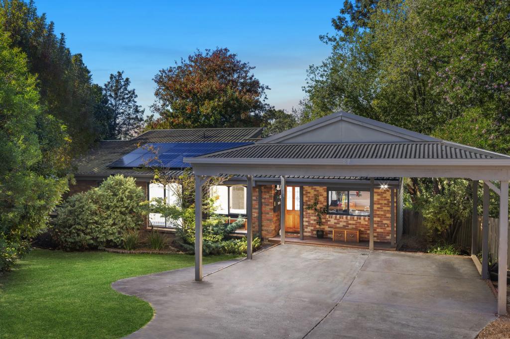 11 Thornton Ct, Mooroolbark, VIC 3138
