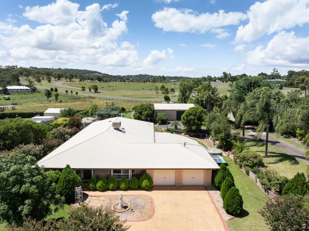 3 Cary Rd, Glenvale, QLD 4350