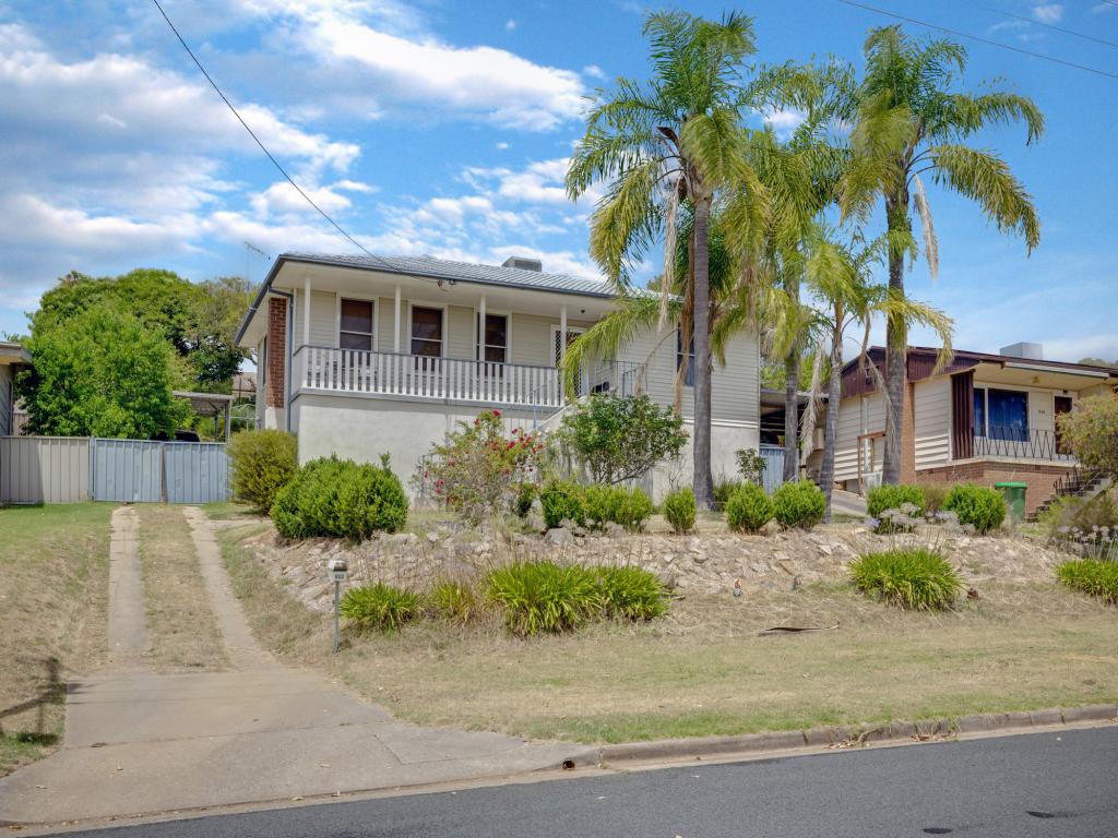 852 Watson St, Glenroy, NSW 2640