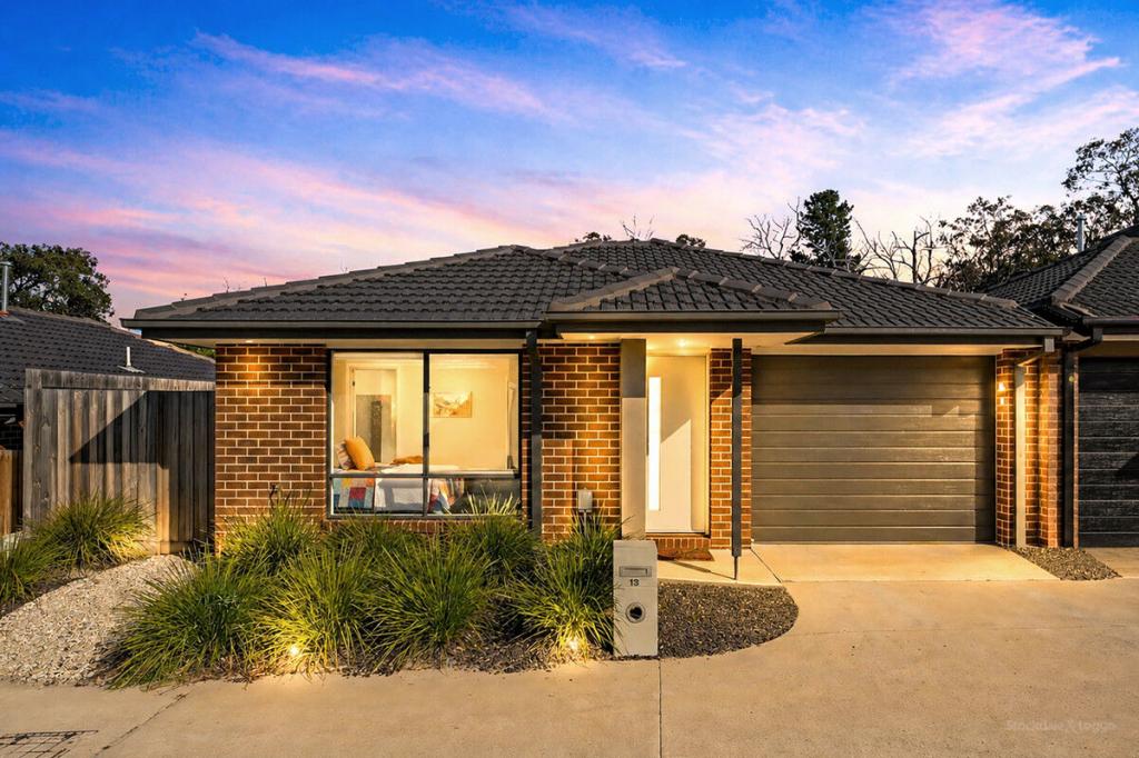 13 Davinci St, Pakenham, VIC 3810