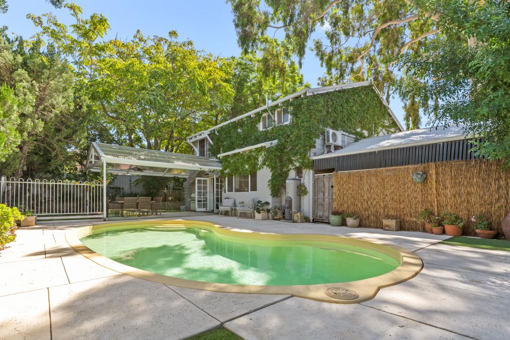 6b Bombard St, Ardross, WA 6153