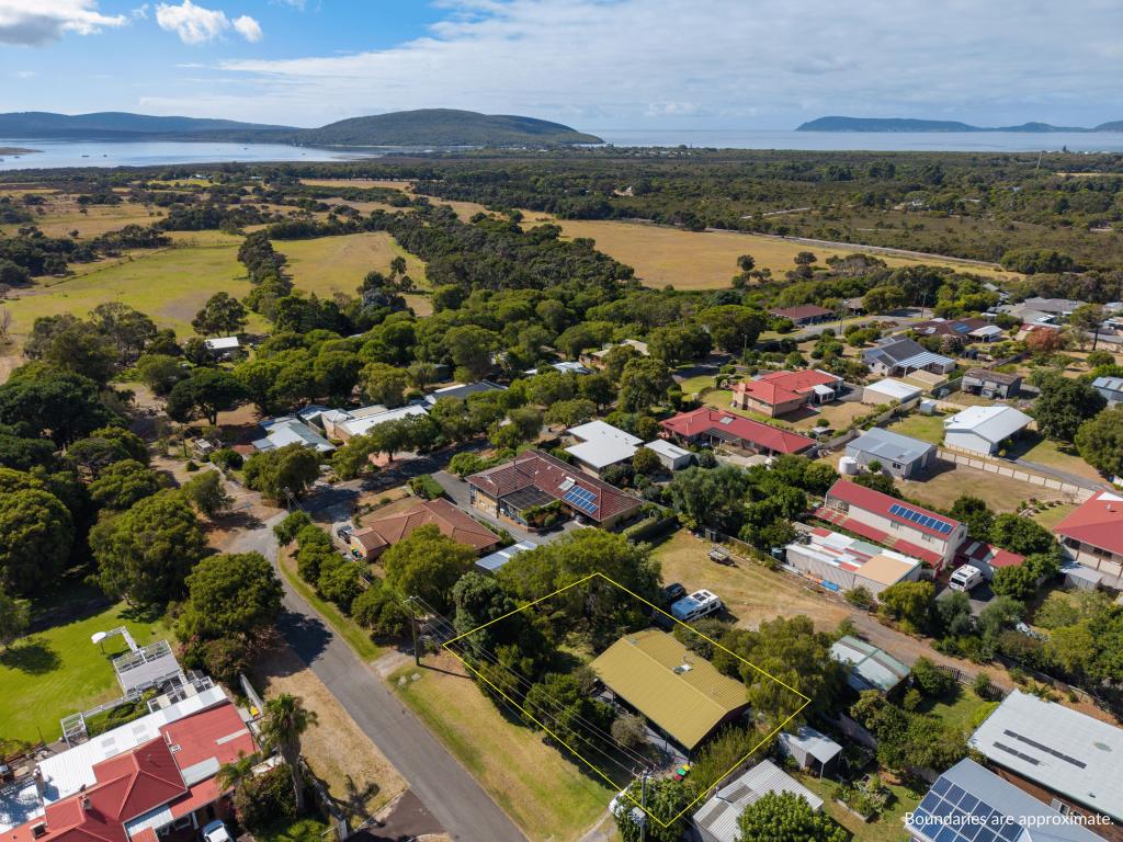 4 Harbour Rd, Bayonet Head, WA 6330