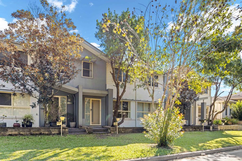 2/30 Seashell Ave, Coomera, QLD 4209