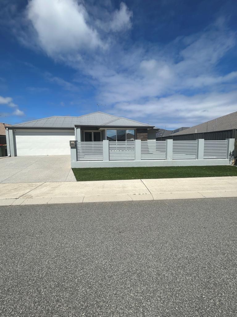 30 Mebbin Gr, Yanchep, WA 6035