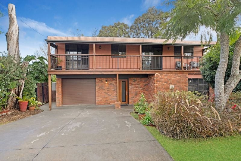 29 Leumeah Ave, Chain Valley Bay, NSW 2259