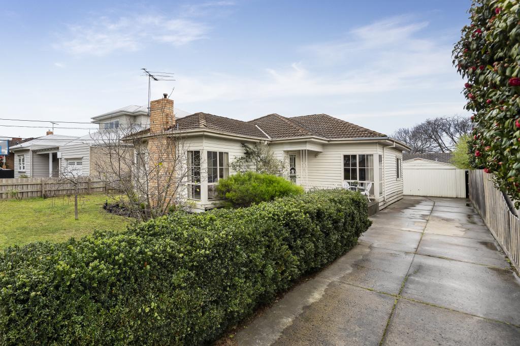 18 Long St, Mentone, VIC 3194