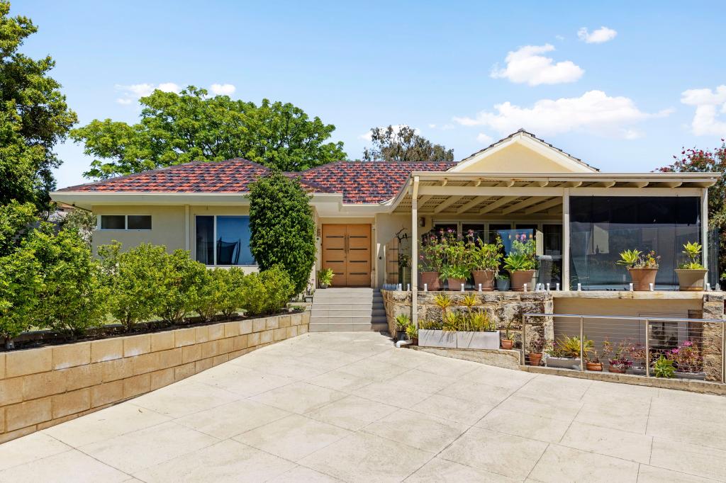 113 Hale Rd, Wembley Downs, WA 6019