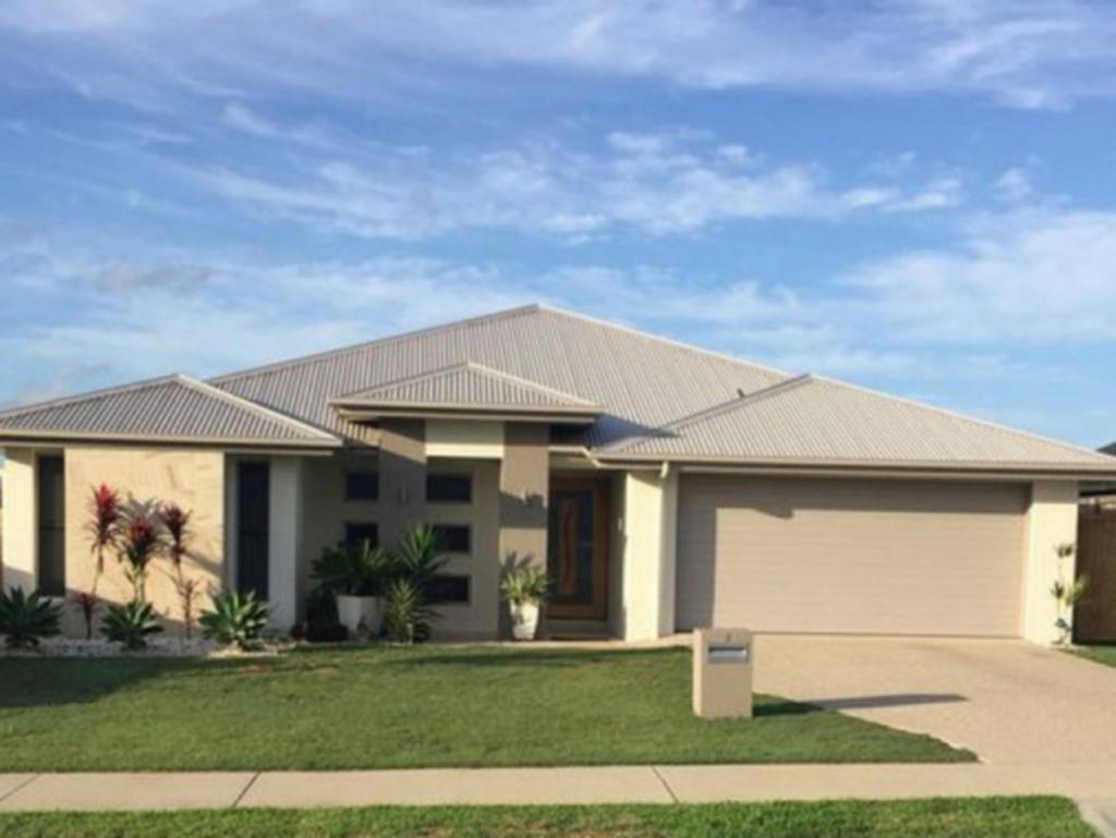 3 Phoenix Cres, Rural View, QLD 4740