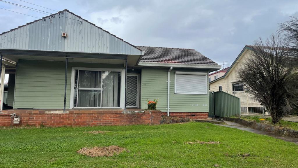 212 FLUSHCOMBE RD, BLACKTOWN, NSW 2148