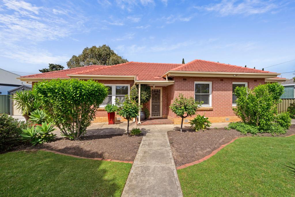 4 Edwards Ave, Park Holme, SA 5043