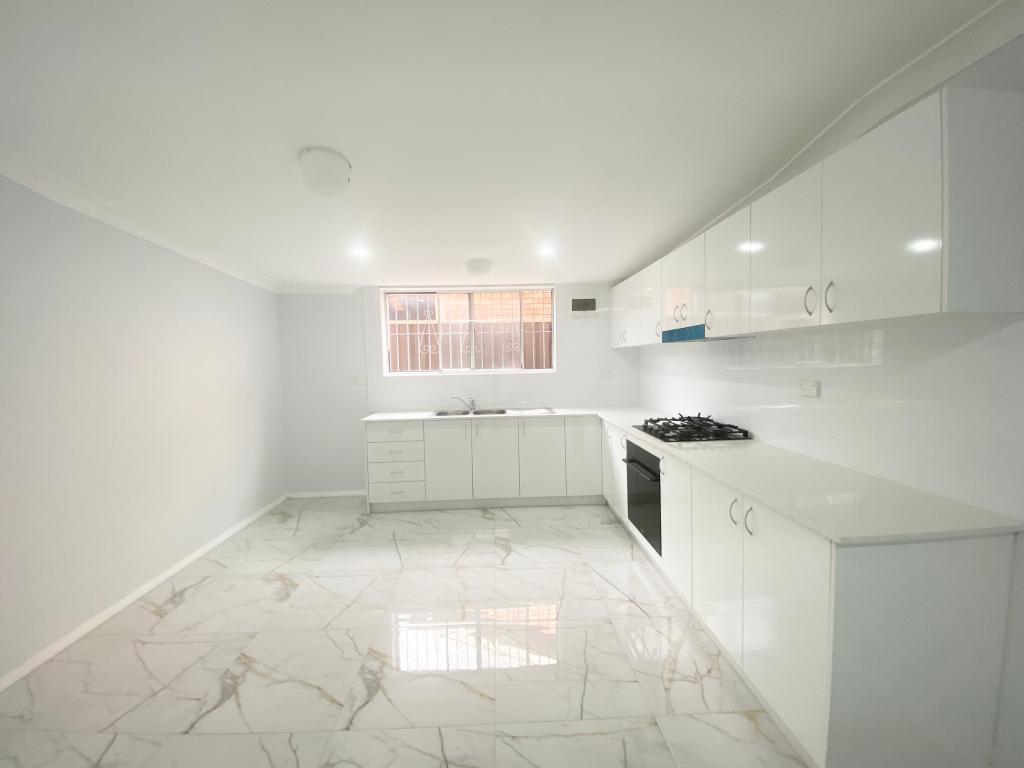 24 Benghazi St, Bossley Park, NSW 2176