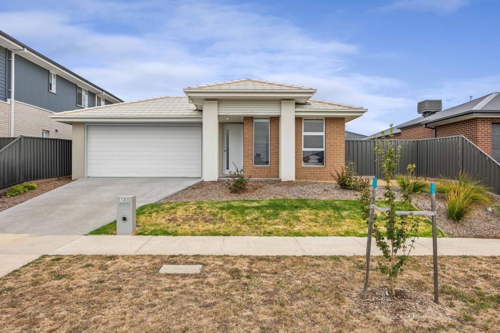 13 Butler St, Lucas, VIC 3350