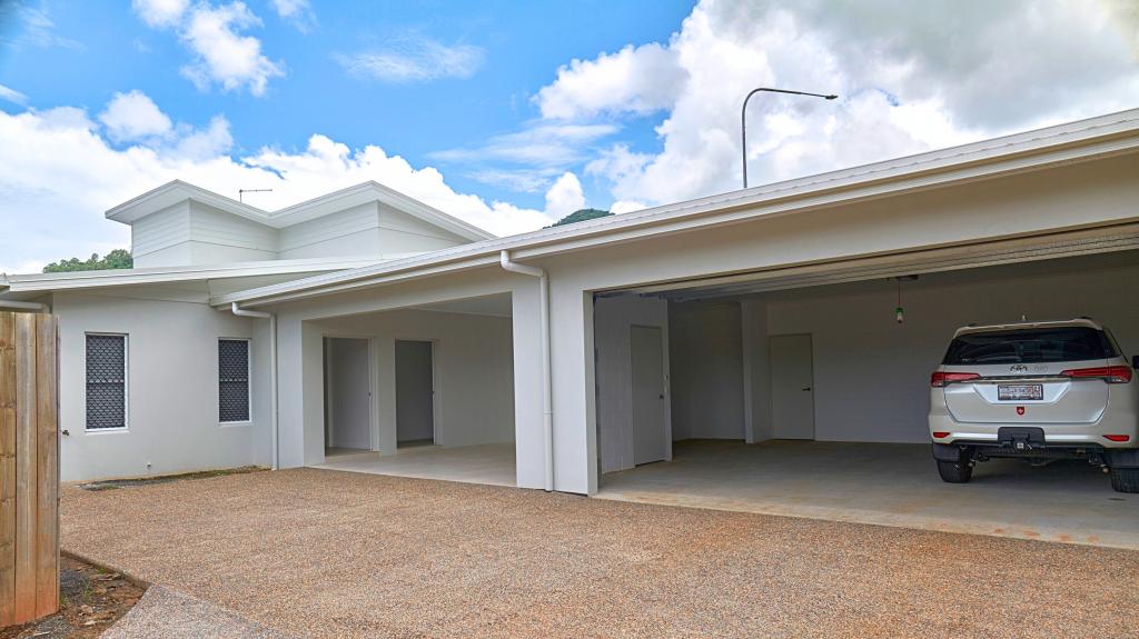 70a Oxbow Rd, Redlynch, QLD 4870