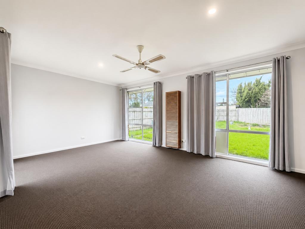 4 Melinga Cres, Mornington, VIC 3931