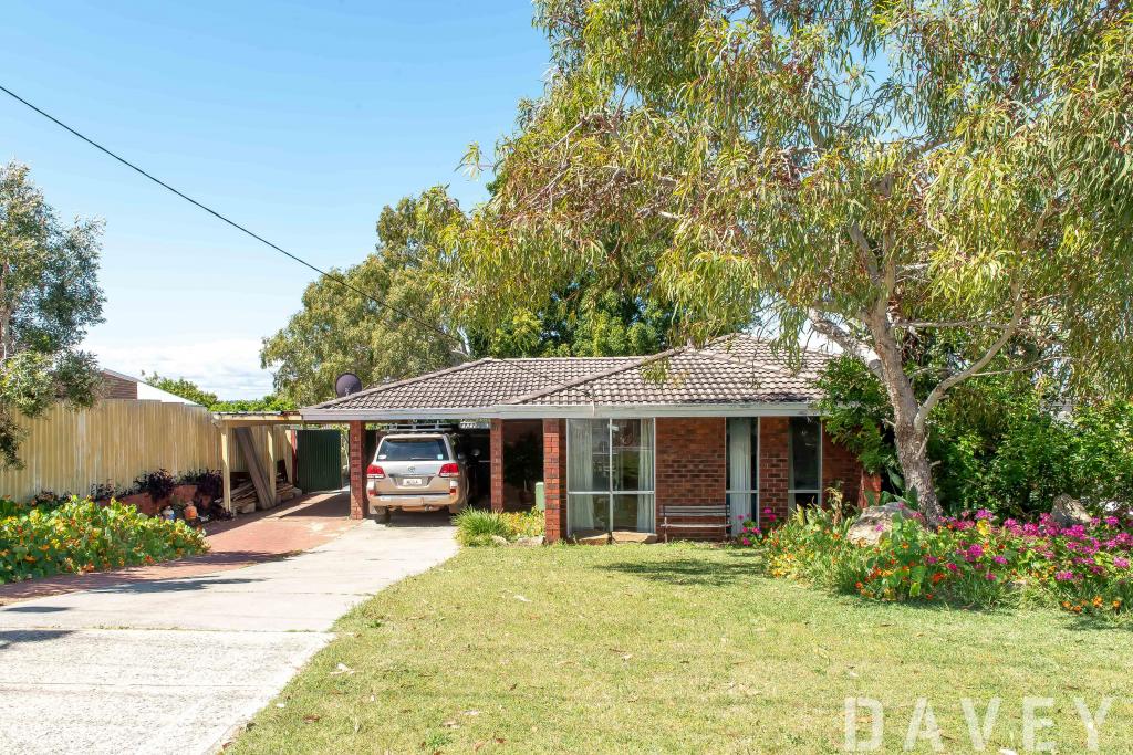 81 Macquarie Ave, Padbury, WA 6025
