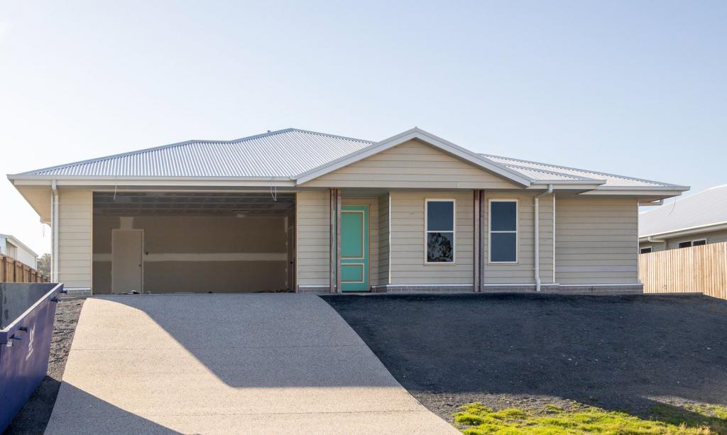 4 Aruba Cl, Taranganba, QLD 4703