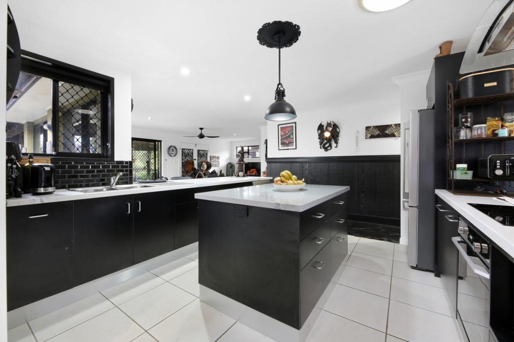 28 Daffodil St, Tallebudgera, QLD 4228