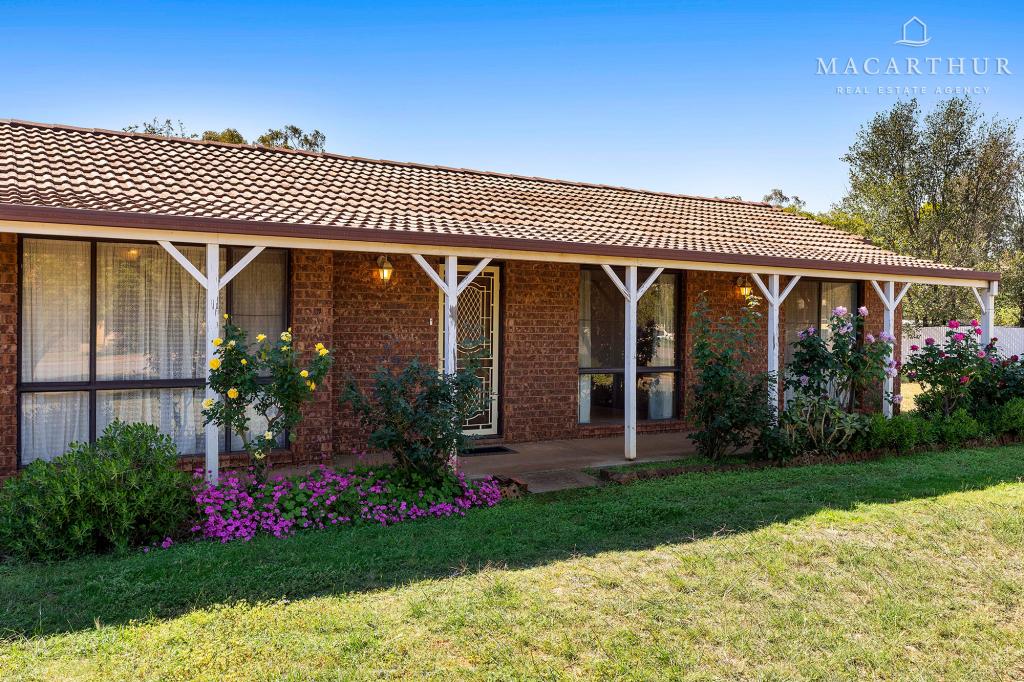 30 Spring St, Ganmain, NSW 2702