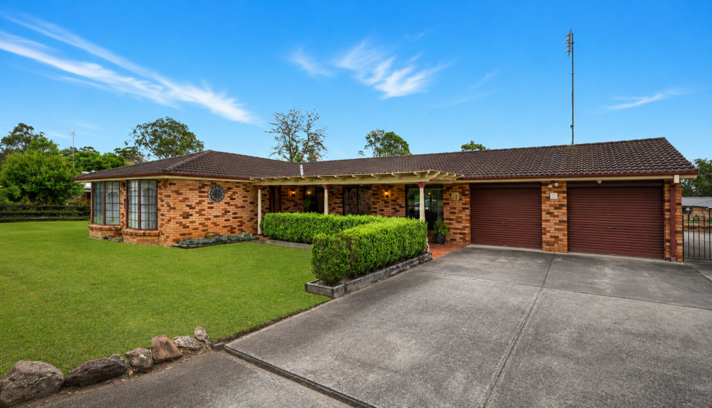 9 Tarcoola Pl, Ellis Lane, NSW 2570