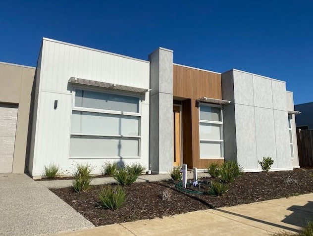 8 Cook Ave, Torquay, VIC 3228