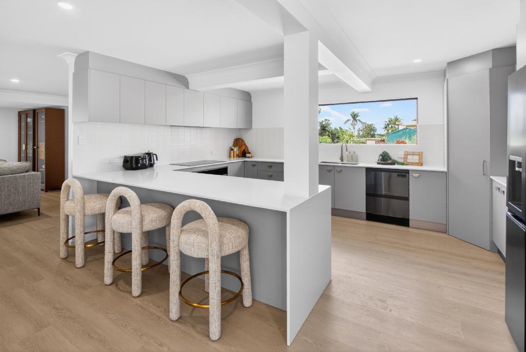 483 Shute Harbour Rd, Mount Julian, QLD 4800
