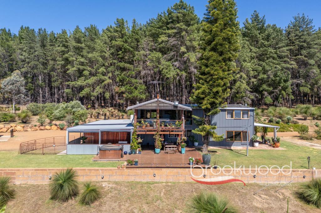 558 Dinsdale Rd, Gidgegannup, WA 6083