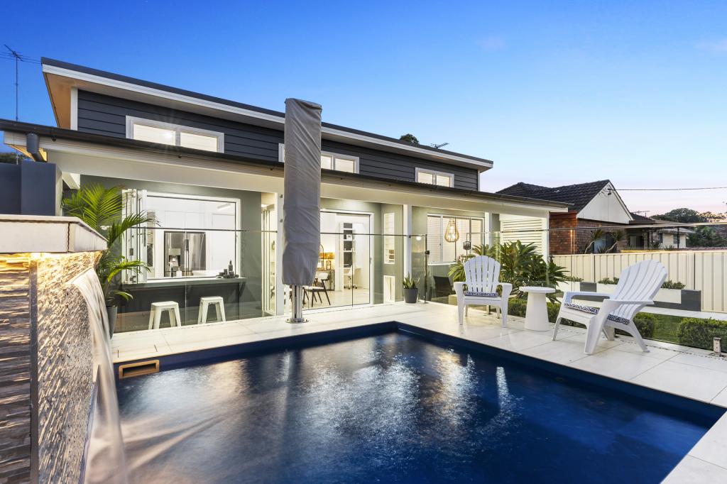 2a Lobelia Pl, Gymea, NSW 2227