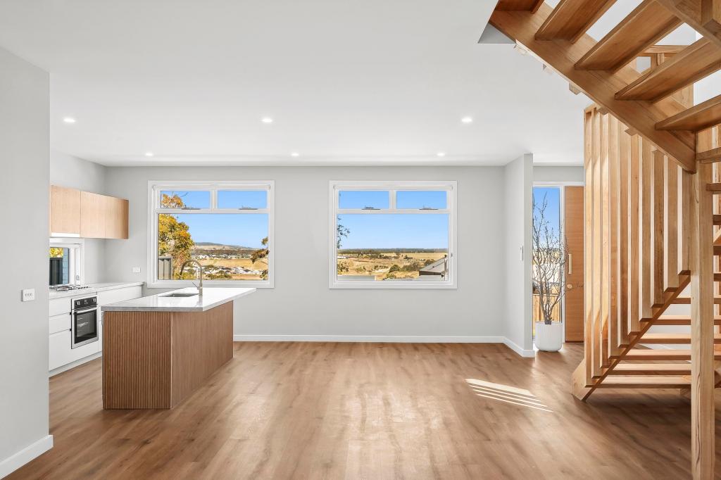 1/25 Hunt Rd, Herne Hill, VIC 3218