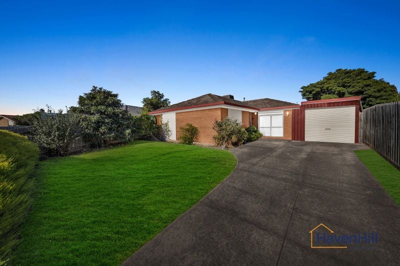 10 Jarvis Cres, Dandenong North, VIC 3175