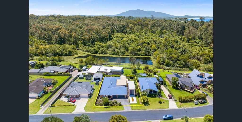 71 Ocean View Dr, Bermagui, NSW 2546